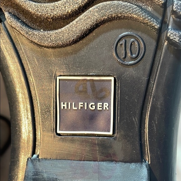 Tommy Hilfiger Navy and Red Floral Winter Rain Boots Like New! Warm Waterproof - Picture 9 of 13